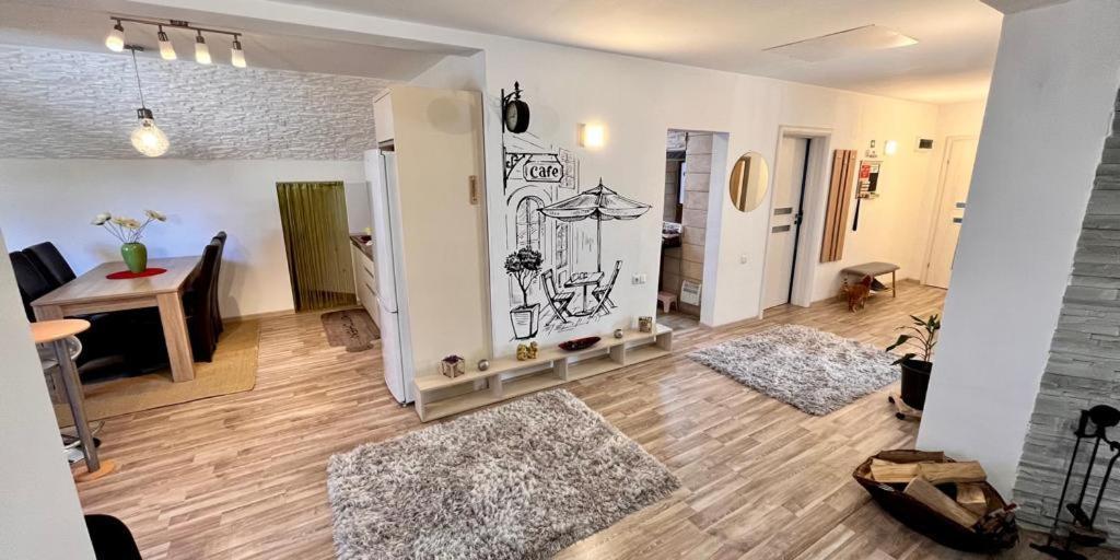 Cristina House Apartment Brasov Bagian luar foto