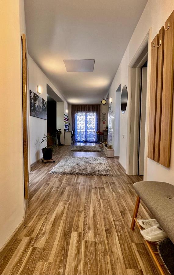 Cristina House Apartment Brasov Bagian luar foto